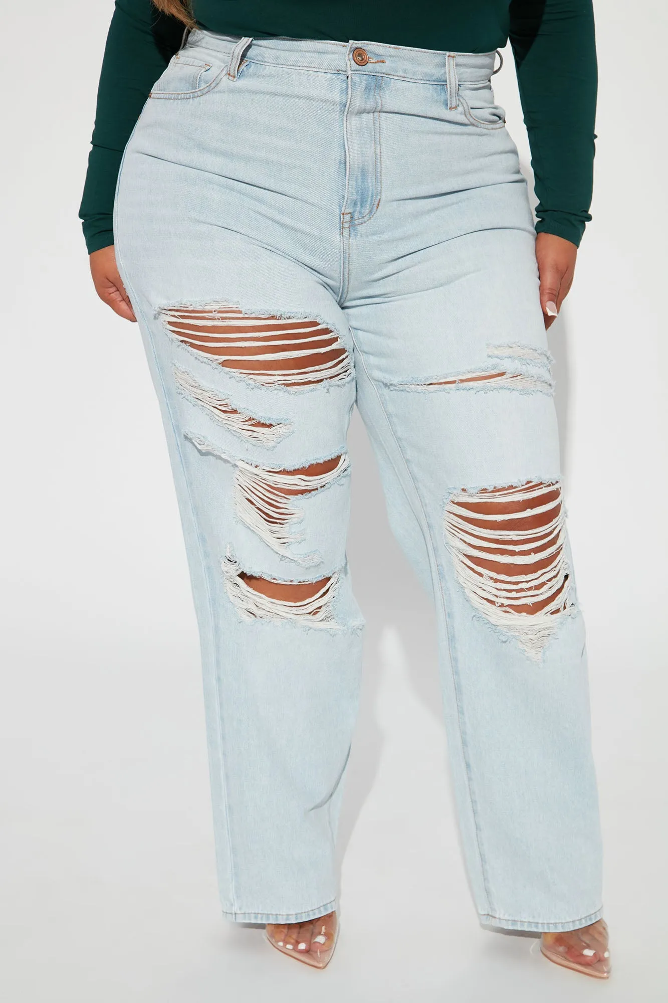 90's Booty Rip Straight Leg Jeans - Light Wash