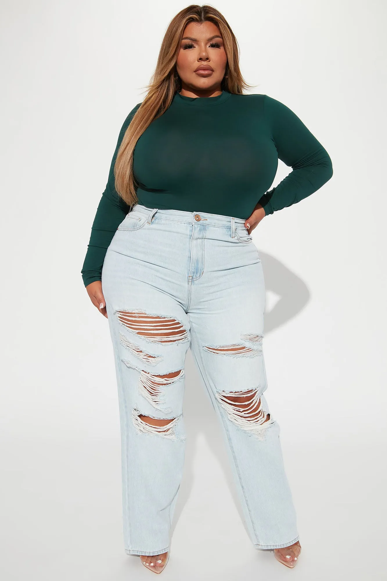 90's Booty Rip Straight Leg Jeans - Light Wash