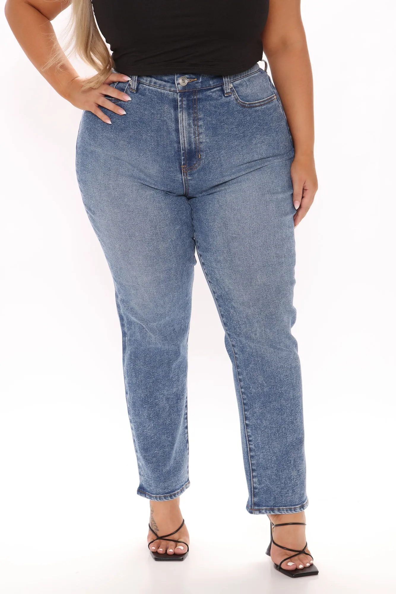 90's Vibe High Rise Straight Leg Jeans - Medium Blue Wash